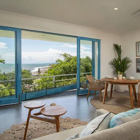 Ulus - Tropical 1 Bedroom Ocean View Apartment By Triang Villas